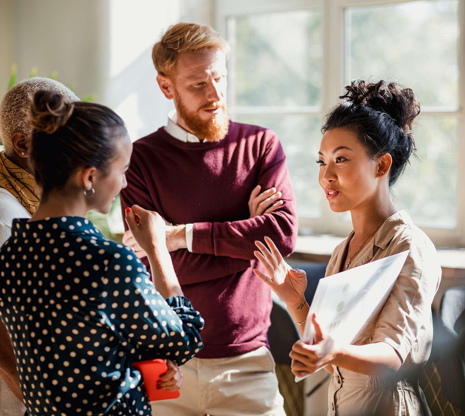 Une équipe se retrouve pour faire le point suite à leur formation